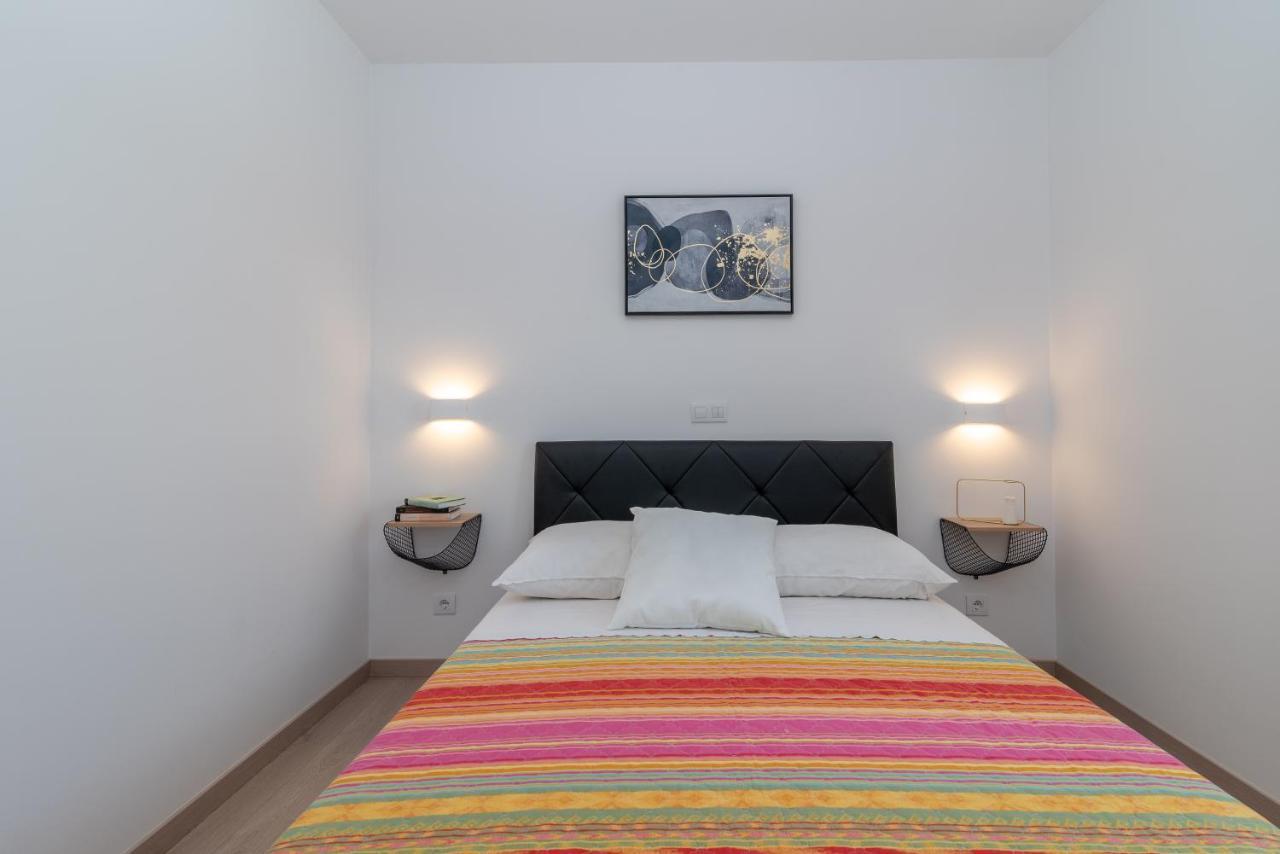 Apartman Lotos Trogir Exterior foto