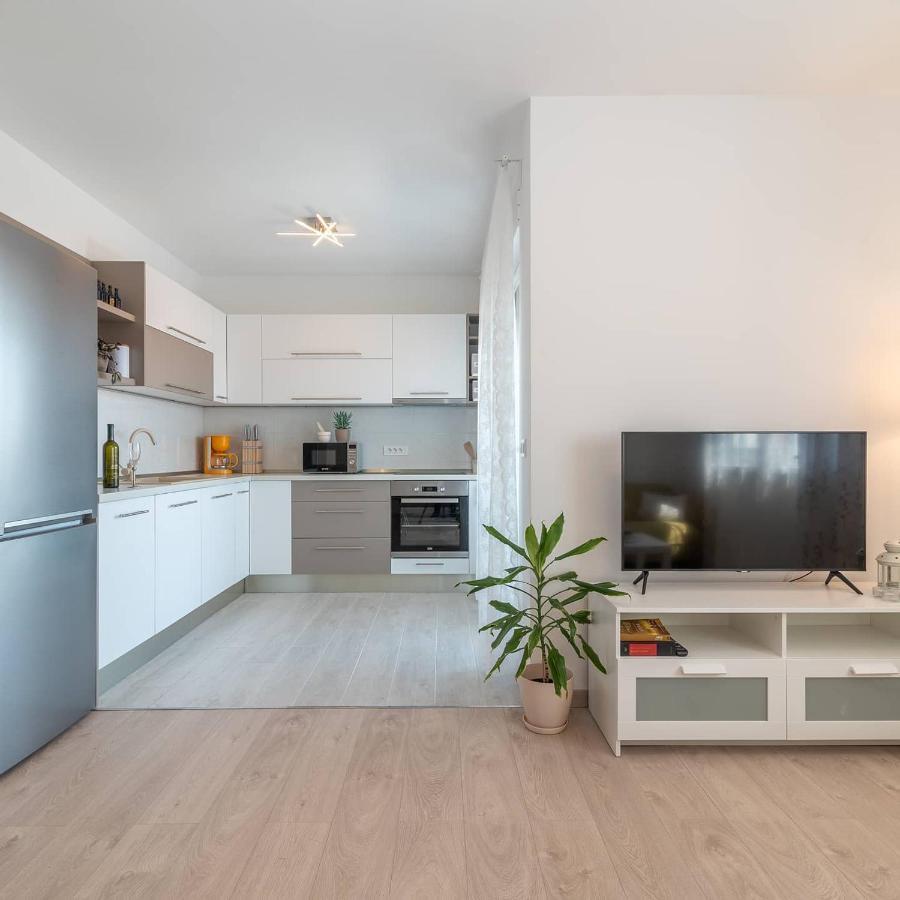 Apartman Lotos Trogir Exterior foto